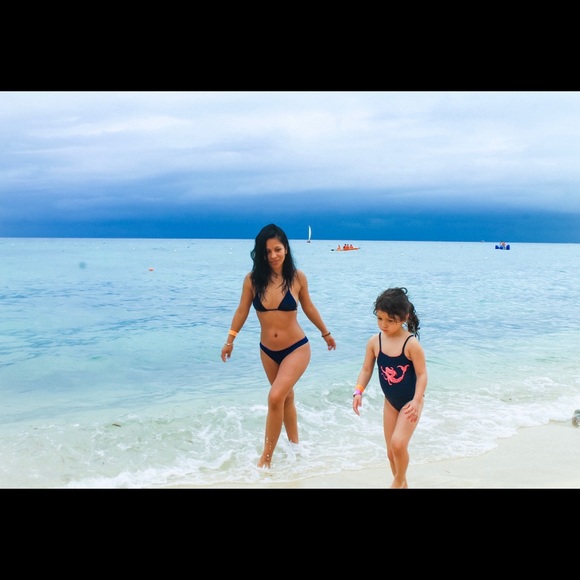 Meet your Posher, Ruby - Picture 6 of 7